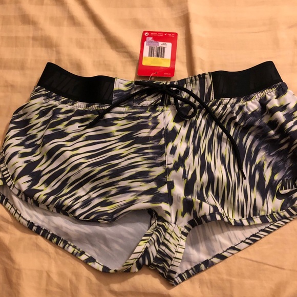 Nike pro shorts - Picture 1 of 2